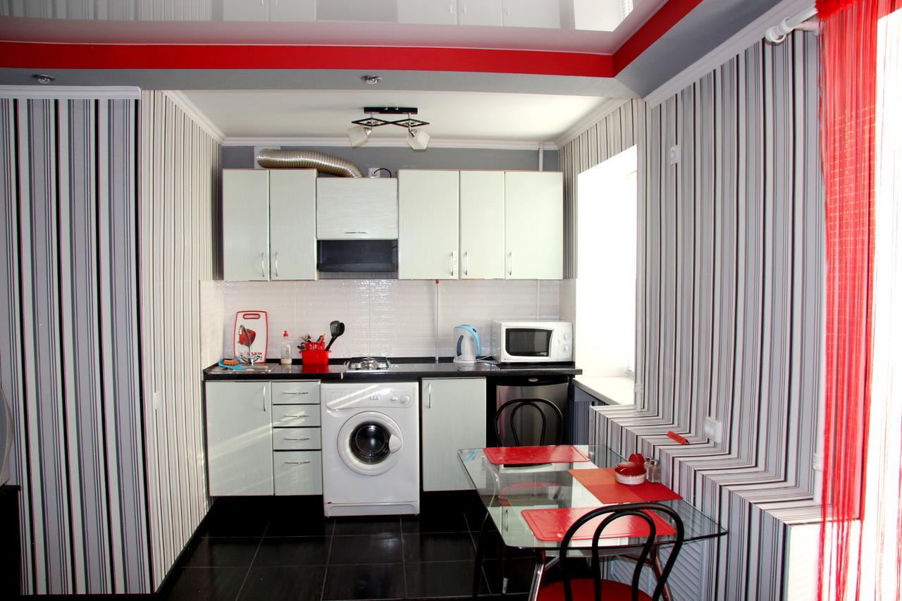Apartment On Bohoiavlenskyi Avenue Mykolaiv Exterior photo